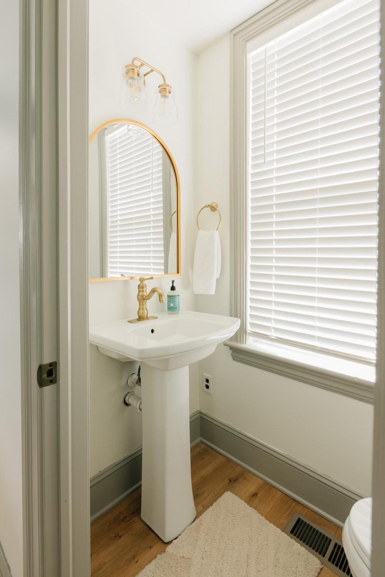 Quaint Vintage Reno In * Manheim