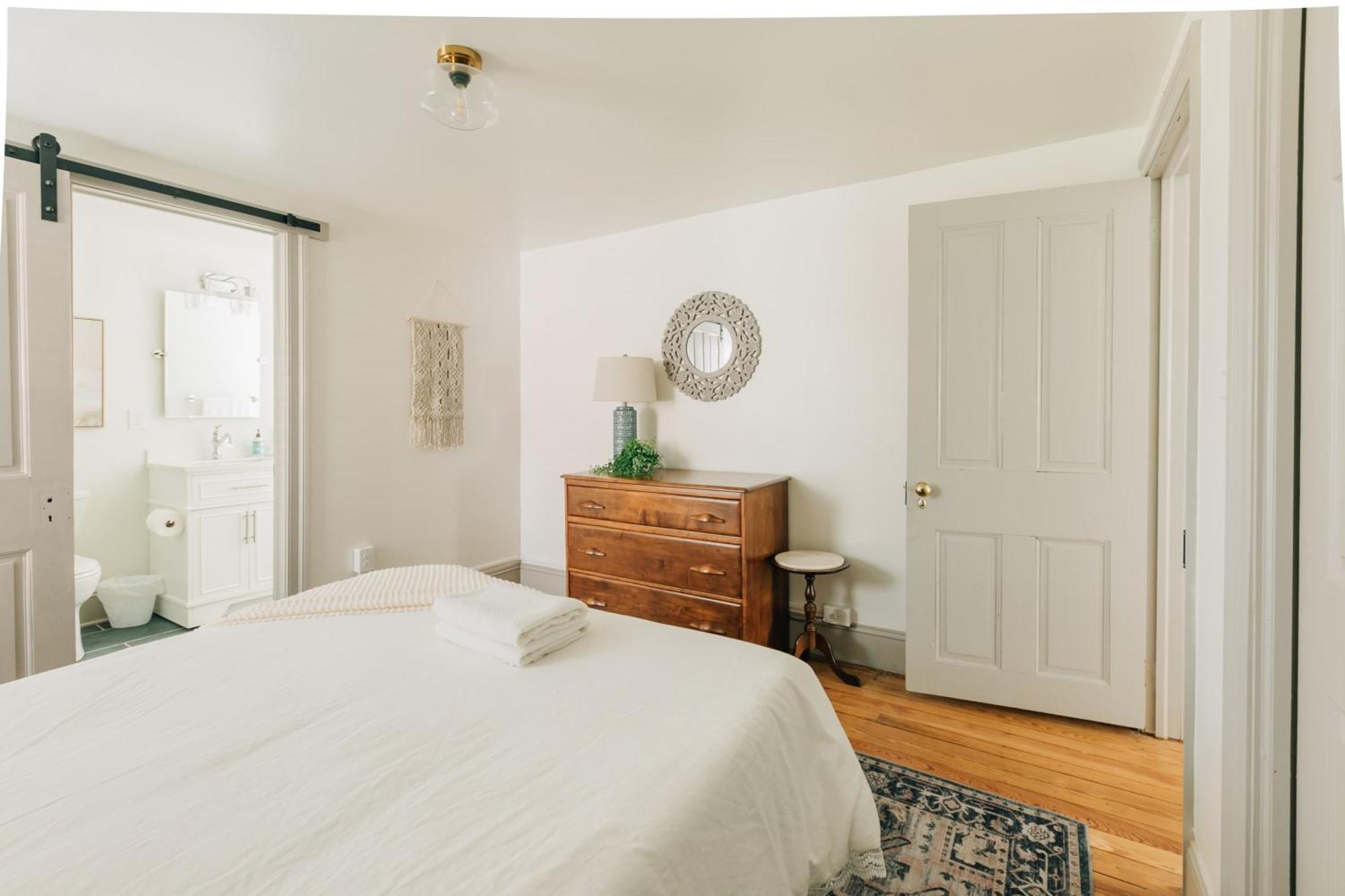 Quaint Vintage Reno In * Manheim